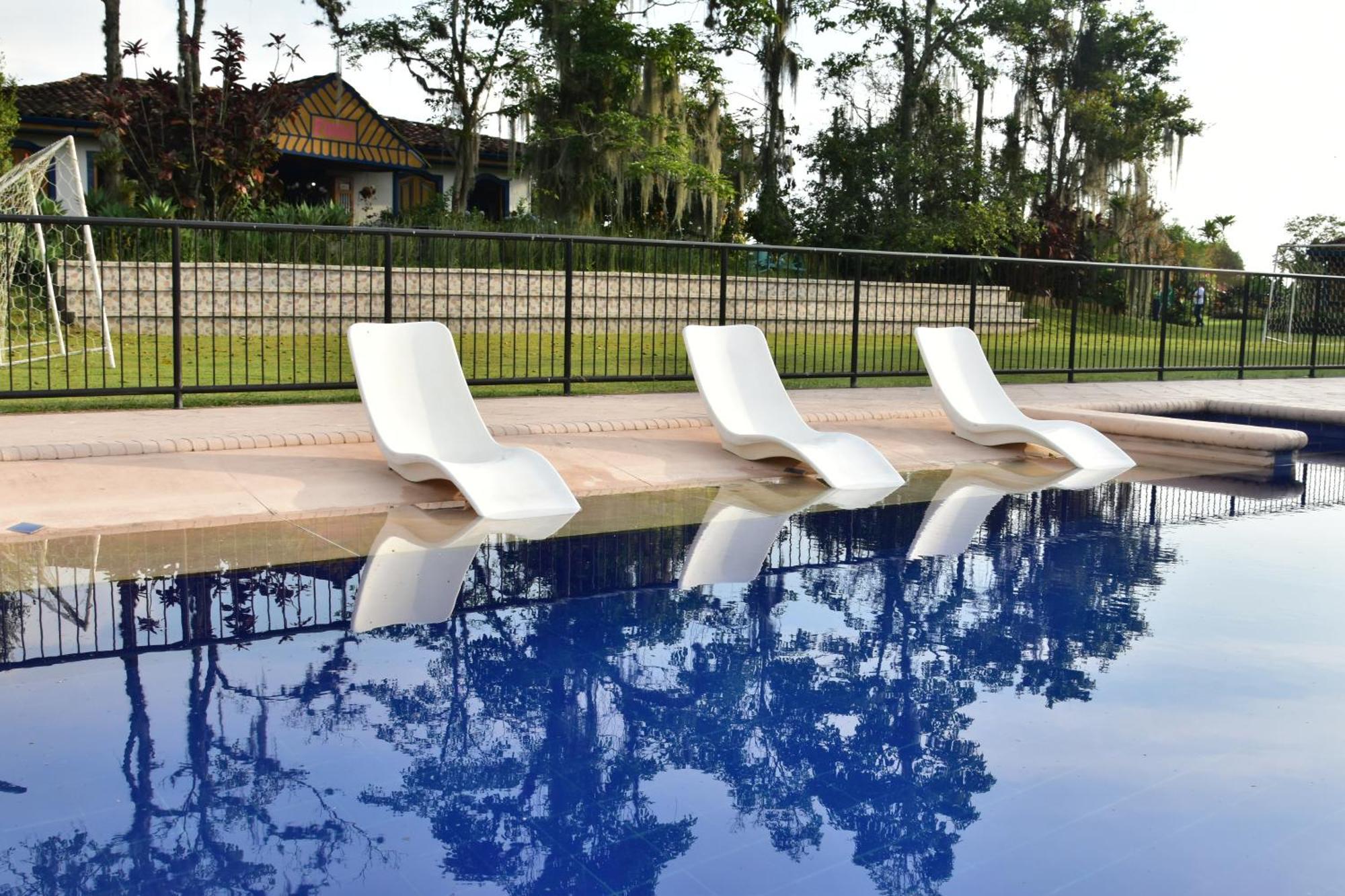 Finca Hotel Los Girasoles Montenegro Eksteriør billede